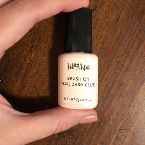 Red Aspen Brush on Nail Glue